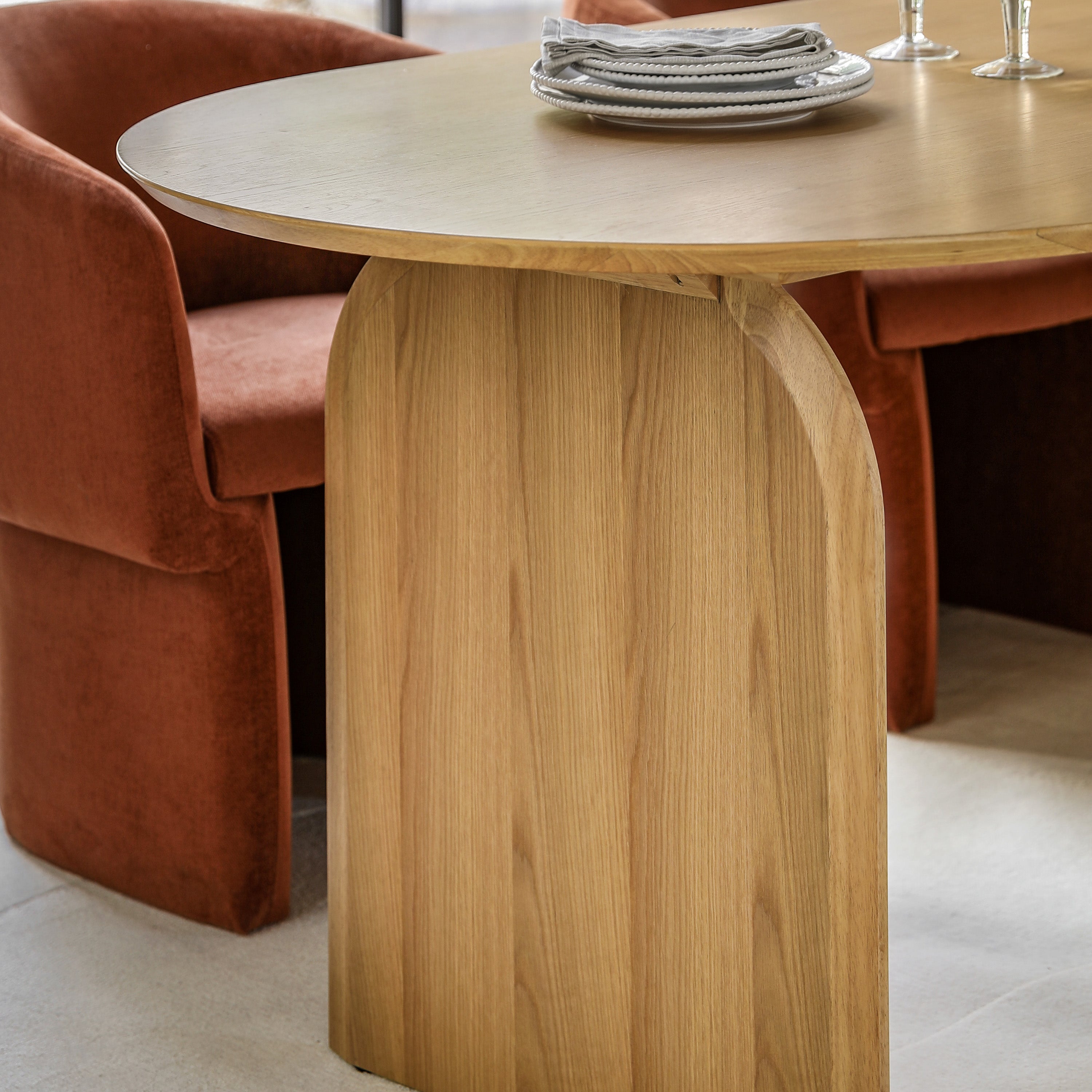 Sirena Carved Natural Oak Wood Oval Dining Table | 6 Seater
